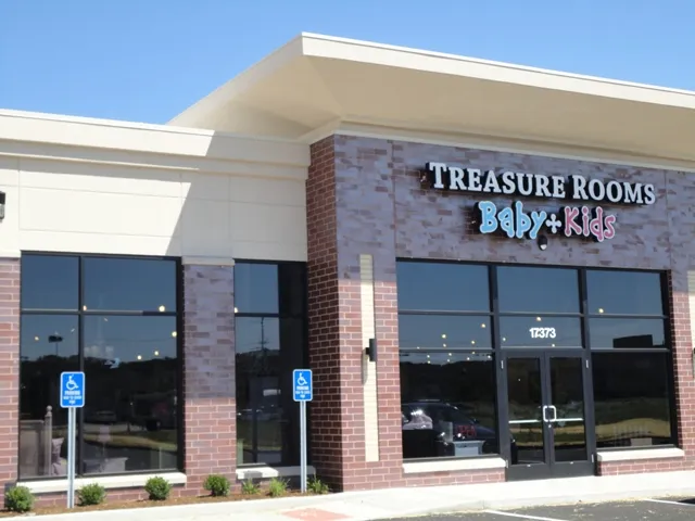 Furniture stores st. louis photo 1