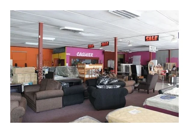 FURNITURE CLEARANCE WAREHOUSE logo