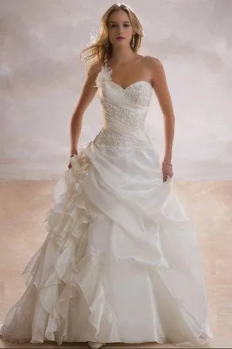 Bridal Lane photo 1