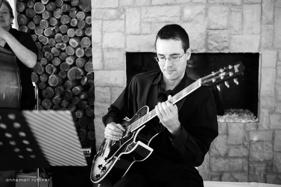 John Russell Wedding and Function Musicians photo 3