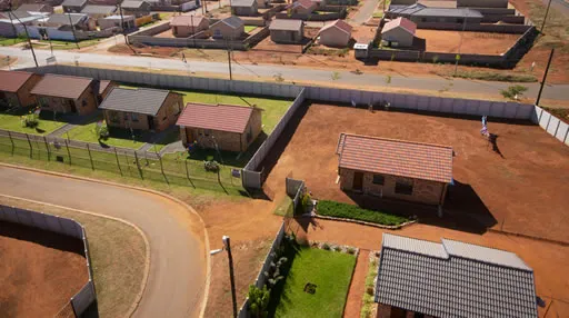 Cosmopolitan Projects Property Development - Protea Glen Village photo 2
