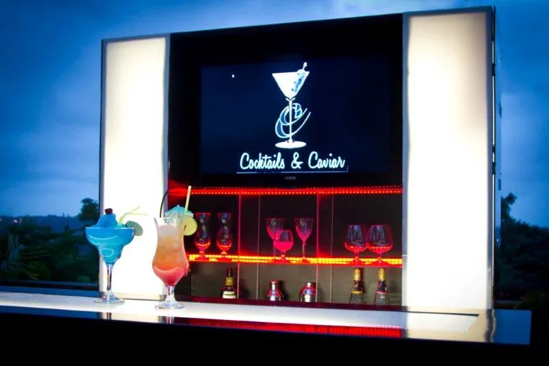 Cocktails and Caviar photo 1