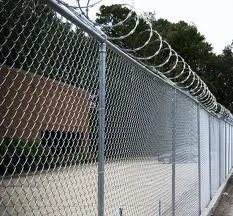 Brenkosteel and fencing photo 4