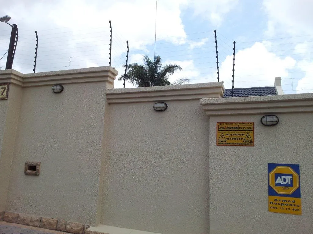 ADVANCED ELECTRIC FENCING photo 1