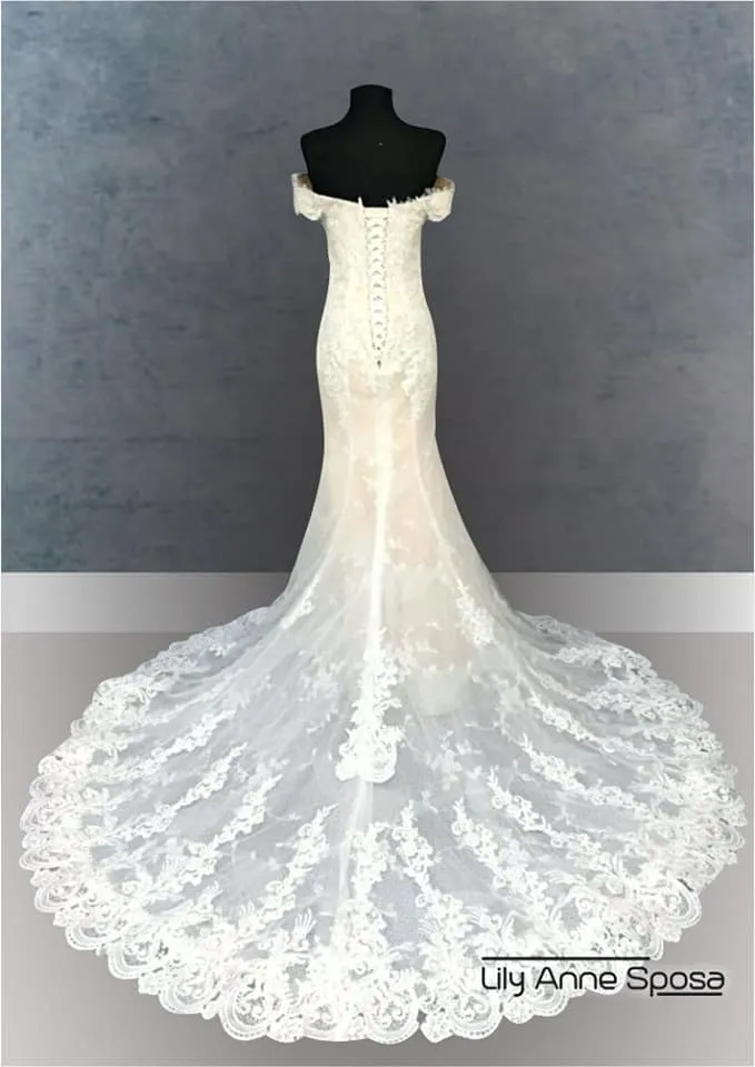 Lily Anne Sposa photo 4